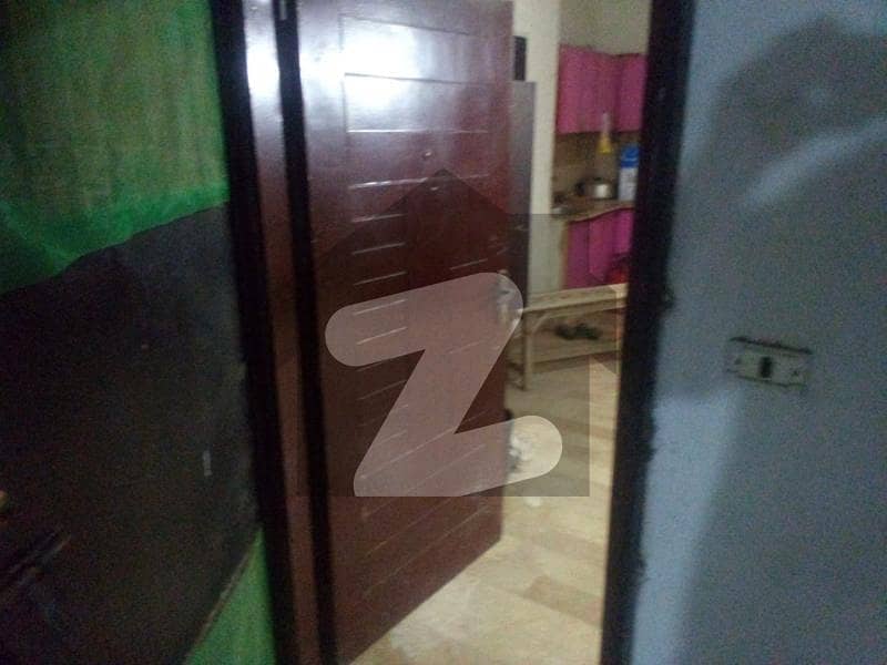 ڈی ایچ اے فیز 5 ڈی ایچ اے ڈیفینس,کراچی میں 1 کمرے کا 1 مرلہ کمرہ 30.0 ہزار میں کرایہ پر دستیاب ہے۔