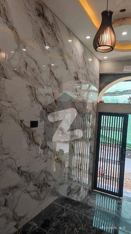 ٹیپو سلطان روڈ کراچی میں 2 کمروں کا 6 مرلہ فلیٹ 3.25 کروڑ میں برائے فروخت۔