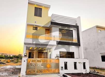High Quality 3 Bed 5 Marla Decent House For Sale In Bahria Enclave