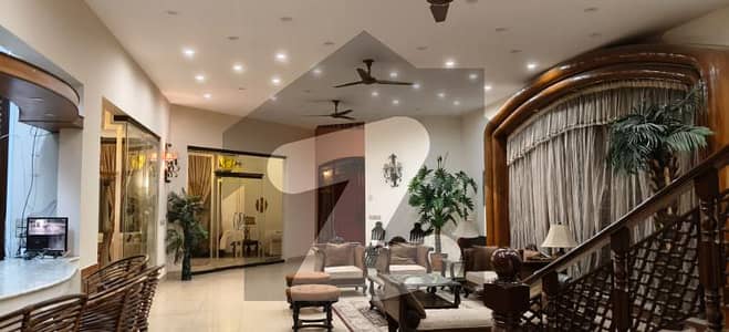 ڈی ایچ اے فیز 8 ڈی ایچ اے ڈیفینس,کراچی میں 6 کمروں کا 2 کنال مکان 9.0 لاکھ میں کرایہ پر دستیاب ہے۔ ڈی ایچ اے فیز 8 ڈی ایچ اے ڈیفینس,کراچی میں 6 کمروں کا 2 کنال مکان 9.0 لاکھ میں کرایہ پر دستیاب ہے۔