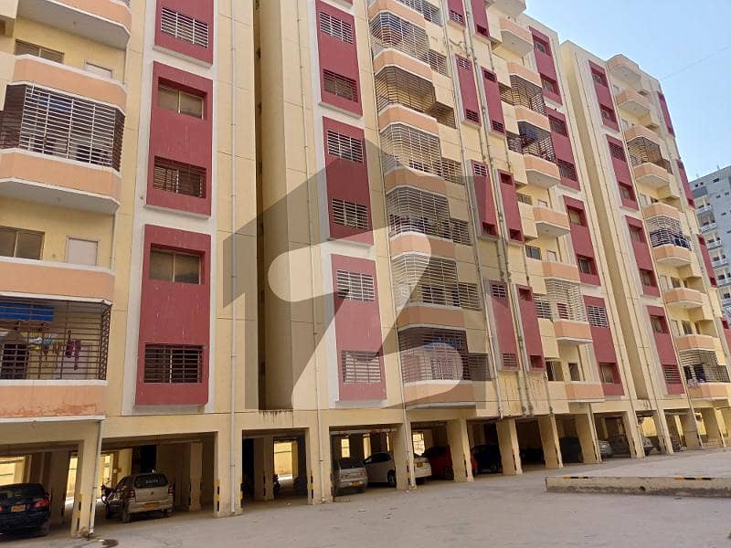 3 Bed DD Apartment Available