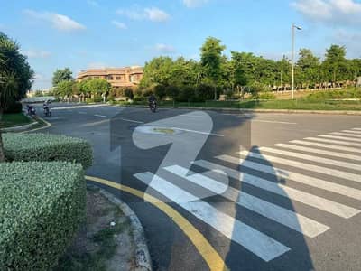 33 Marla Corner plot available for sale in Main 100 Feet boulevard Road Faisal valley West Canal Road fsd.