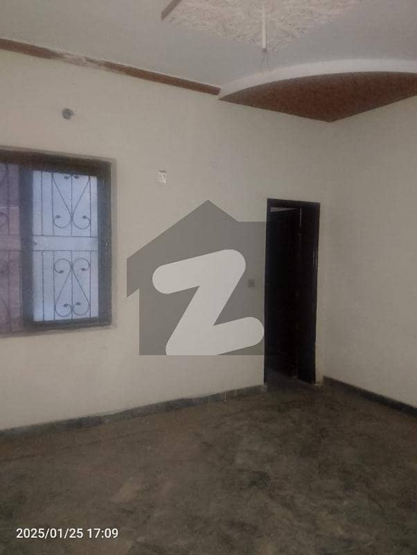 I Kanal Freshly Renovated Upper Portion I Kanal Freshly Renovated Upper Portion