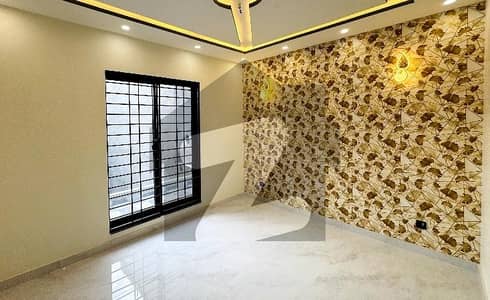 A 3 Marla House In Lahore Is On The Market For sale