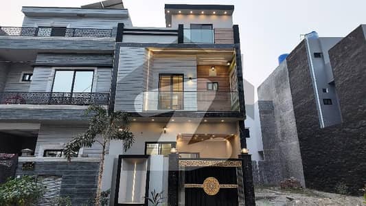 الحفیظ گارڈن - فیز 2 مین کینال بینک روڈ,لاہور میں 3 کمروں کا 3 مرلہ مکان 1.28 کروڑ میں برائے فروخت۔ الحفیظ گارڈن - فیز 2 مین کینال بینک روڈ,لاہور میں 3 کمروں کا 3 مرلہ مکان 1.28 کروڑ میں برائے فروخت۔