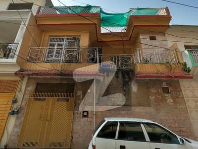 مسلم ٹاؤن راولپنڈی میں 4 کمروں کا 3 مرلہ مکان 1.8 کروڑ میں برائے فروخت۔