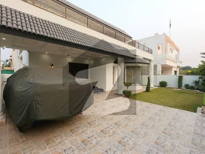 ڈی ایچ اے فیز 5 - بلاک جی فیز 5,ڈیفنس (ڈی ایچ اے),لاہور میں 5 کمروں کا 1 کنال مکان 4.0 لاکھ میں کرایہ پر دستیاب ہے۔