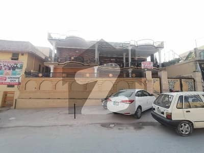 گلریز ہاؤسنگ سوسائٹی فیز 6 گلریز ہاؤسنگ سکیم,راولپنڈی میں 10 کمروں کا 1 کنال مکان 5.0 لاکھ میں کرایہ پر دستیاب ہے۔