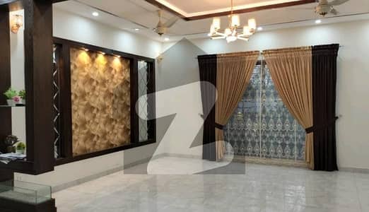 بحریہ ٹاؤن سیکٹر سی بحریہ ٹاؤن,لاہور میں 5 کمروں کا 10 مرلہ مکان 2.65 کروڑ میں برائے فروخت۔ بحریہ ٹاؤن سیکٹر سی بحریہ ٹاؤن,لاہور میں 5 کمروں کا 10 مرلہ مکان 2.65 کروڑ میں برائے فروخت۔