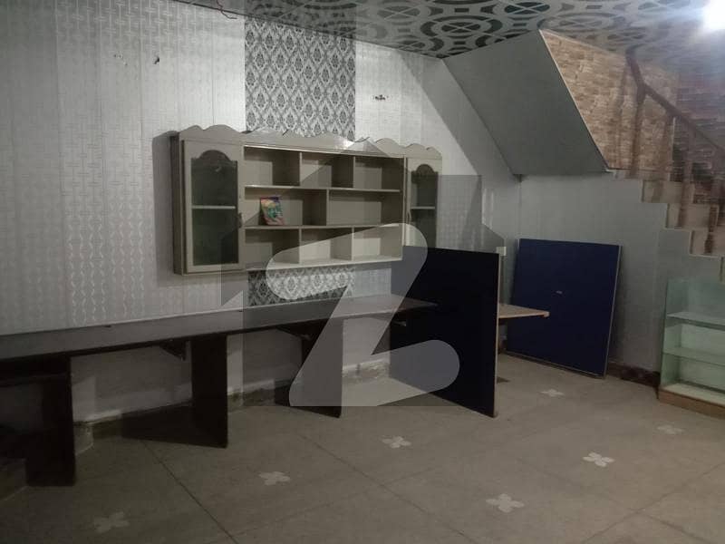 10 Marla Lower Portion Available For Rent