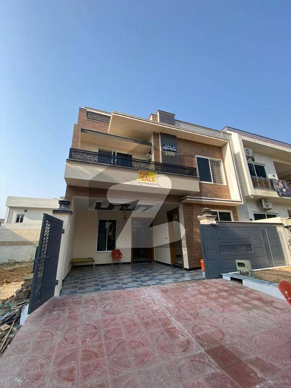 BRAND NEW HOUSE IN FAISAL TOWN