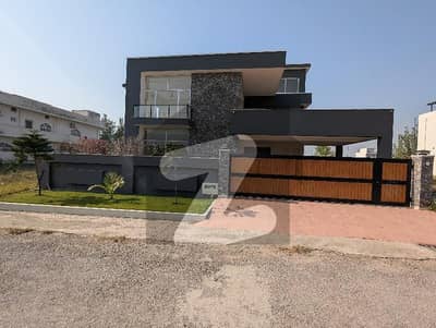 نیول اینکریج اسلام آباد میں 6 کمروں کا 1 کنال مکان 8.25 کروڑ میں برائے فروخت۔ نیول اینکریج اسلام آباد میں 6 کمروں کا 1 کنال مکان 8.25 کروڑ میں برائے فروخت۔