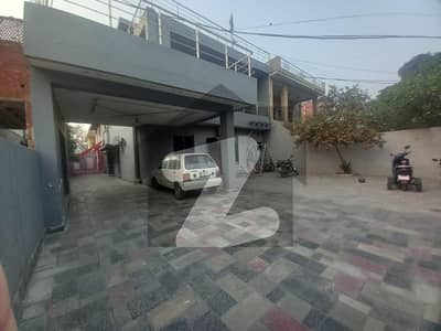 گارڈن ٹاؤن لاہور میں 6 کمروں کا 1 کنال مکان 9.0 کروڑ میں برائے فروخت۔