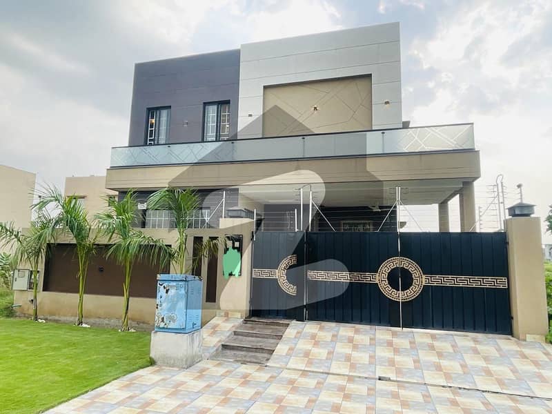 10 MARLA BEAUTIFUL HOUSE AVAILABLE FOR RENT 10 MARLA BEAUTIFUL HOUSE AVAILABLE FOR RENT