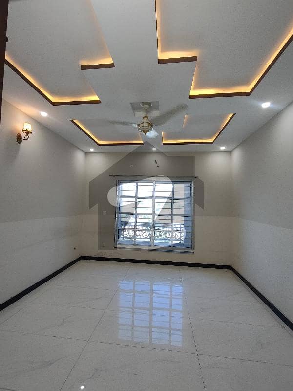 35/70 Ground Portion Available For Rent In G13 35/70 Ground Portion Available For Rent In G13