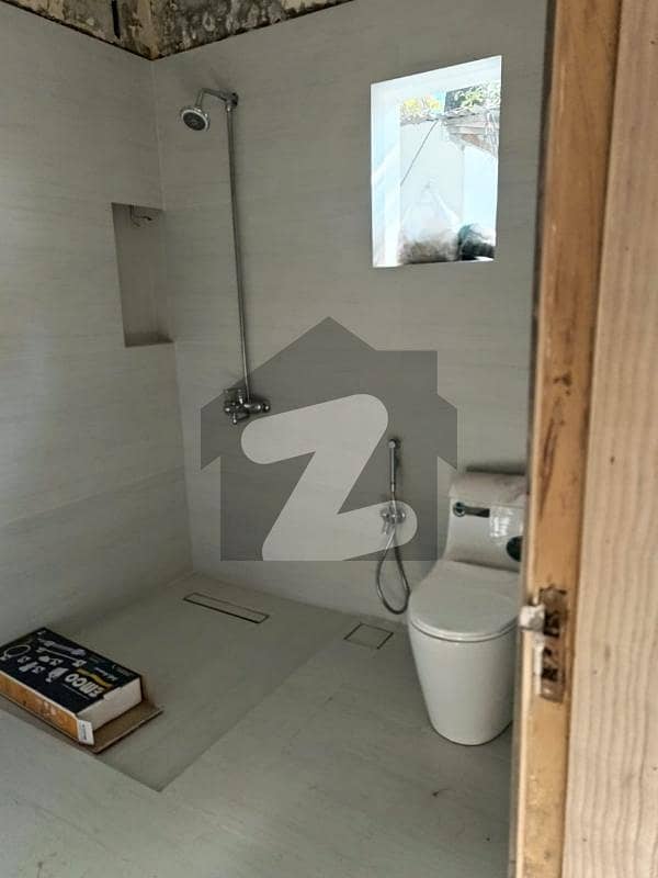 ایف ۔ 10 اسلام آباد میں 5 کمروں کا 1 کنال مکان 4.0 لاکھ میں کرایہ پر دستیاب ہے۔