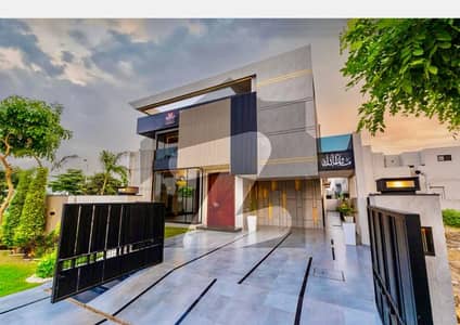 ڈی ایچ اے فیز 7 - بلاک ٹی فیز 7,ڈیفنس (ڈی ایچ اے),لاہور میں 5 کمروں کا 1 کنال مکان 11.5 کروڑ میں برائے فروخت۔ ڈی ایچ اے فیز 7 - بلاک ٹی فیز 7,ڈیفنس (ڈی ایچ اے),لاہور میں 5 کمروں کا 1 کنال مکان 11.5 کروڑ میں برائے فروخت۔