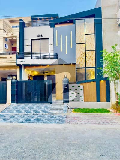 5 Marla ultra modern brand new house available for rent