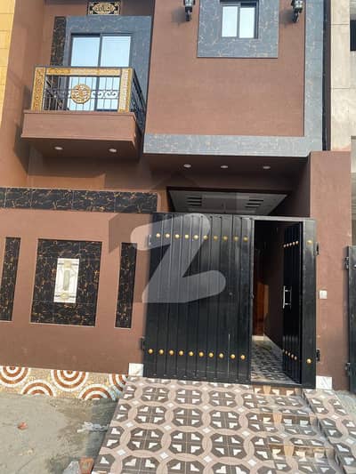 فارمانئیٹس ہاؤسنگ سکیم لاہور میں 3 کمروں کا 3 مرلہ مکان 60.0 ہزار میں کرایہ پر دستیاب ہے۔ فارمانئیٹس ہاؤسنگ سکیم لاہور میں 3 کمروں کا 3 مرلہ مکان 60.0 ہزار میں کرایہ پر دستیاب ہے۔