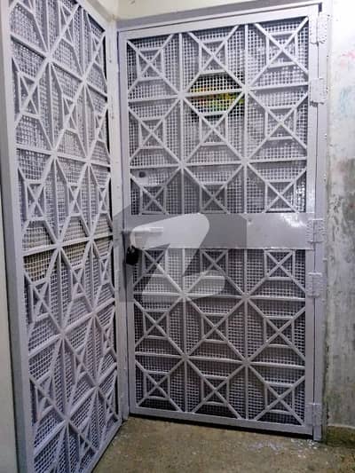 2Bed DD 1st Floor Main Road Facing