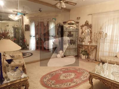 ڈی ایچ اے فیز 5 ڈی ایچ اے ڈیفینس,کراچی میں 6 کمروں کا 2 کنال مکان 30.0 کروڑ میں برائے فروخت۔