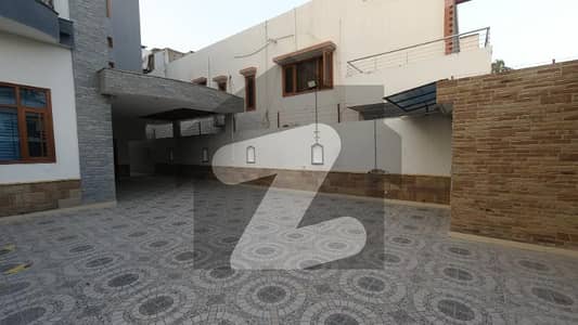 نارتھ ناظم آباد ۔ بلاک ایف نارتھ ناظم آباد,کراچی میں 7 کمروں کا 3 کنال بالائی پورشن 4.2 لاکھ میں کرایہ پر دستیاب ہے۔