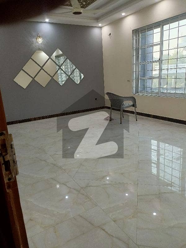 E11/2 14 Marla Upper Portion 3 Bedroom