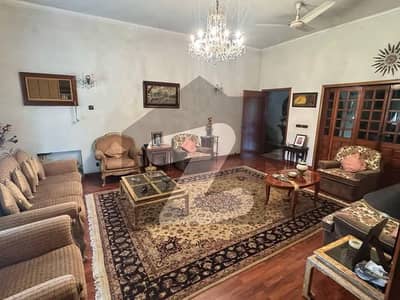 ڈی ایچ اے فیز 6 ڈیفنس (ڈی ایچ اے),لاہور میں 5 کمروں کا 1 کنال مکان 5.5 کروڑ میں برائے فروخت۔ ڈی ایچ اے فیز 6 ڈیفنس (ڈی ایچ اے),لاہور میں 5 کمروں کا 1 کنال مکان 5.5 کروڑ میں برائے فروخت۔