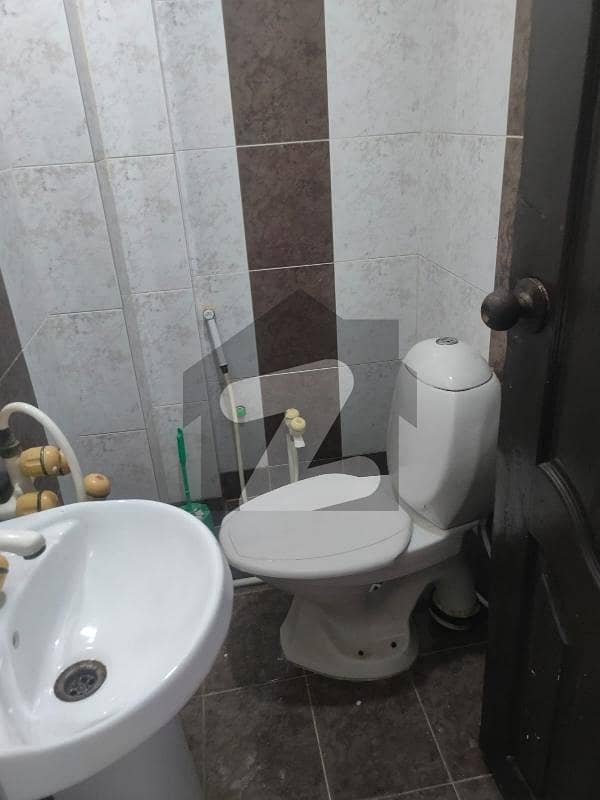 مسلم کمرشل ایریا ڈی ایچ اے فیز 6,ڈی ایچ اے ڈیفینس,کراچی میں 2 کمروں کا 2 مرلہ فلیٹ 65.0 ہزار میں کرایہ پر دستیاب ہے۔