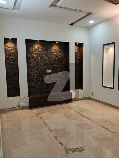 جی ۔ 15 اسلام آباد میں 2 کمروں کا 8 مرلہ زیریں پورشن 50.0 ہزار میں کرایہ پر دستیاب ہے۔