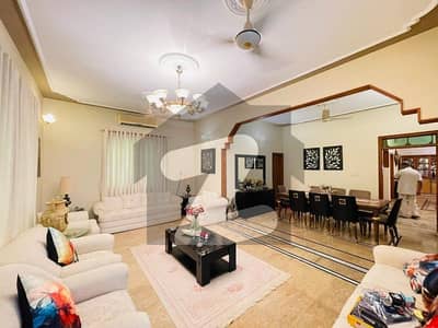 نیوی ہاؤسنگ سکیم زمزمہ زمزمہ,کراچی میں 4 کمروں کا 14 مرلہ مکان 5.0 لاکھ میں کرایہ پر دستیاب ہے۔