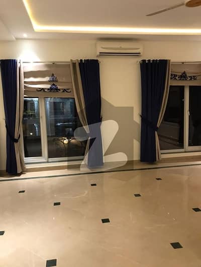 ایف ۔ 7 اسلام آباد میں 7 کمروں کا 1 کنال مکان 15.0 لاکھ میں کرایہ پر دستیاب ہے۔