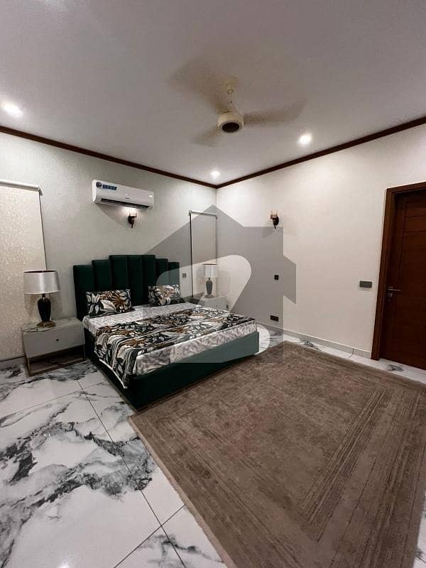 ڈی ایچ اے فیز 8 ڈی ایچ اے ڈیفینس,کراچی میں 5 کمروں کا 1 کنال مکان 22.0 کروڑ میں برائے فروخت۔