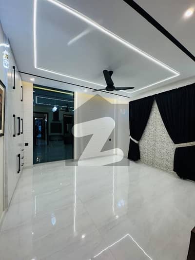 فیڈرل بی ایریا ۔ بلاک 19 فیڈرل بی ایریا,کراچی میں 6 کمروں کا 6 مرلہ مکان 4.5 کروڑ میں برائے فروخت۔