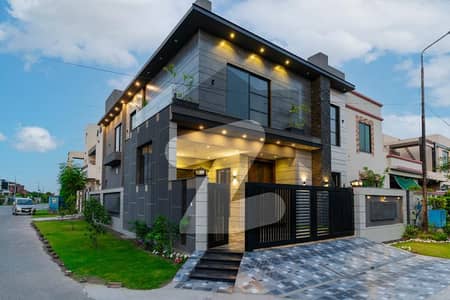 ڈی ایچ اے فیز 6 ڈیفنس (ڈی ایچ اے),لاہور میں 3 کمروں کا 5 مرلہ مکان 2.75 کروڑ میں برائے فروخت۔