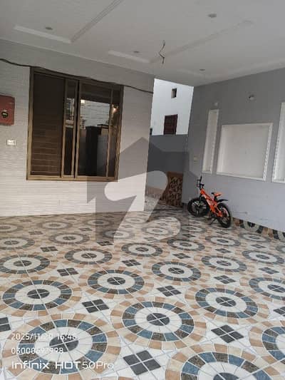 10 Marla Double Storey House For Rent In Model Town