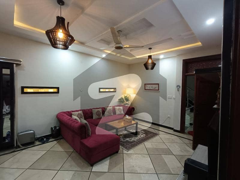 7 Marla Beautiful Upper Portion Available For Rent