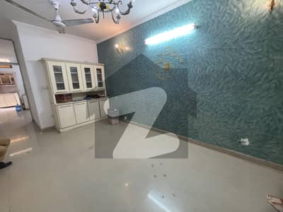 بحریہ ٹاؤن فیز 2 بحریہ ٹاؤن راولپنڈی,راولپنڈی میں 2 کمروں کا 10 مرلہ زیریں پورشن 65.0 ہزار میں کرایہ پر دستیاب ہے۔