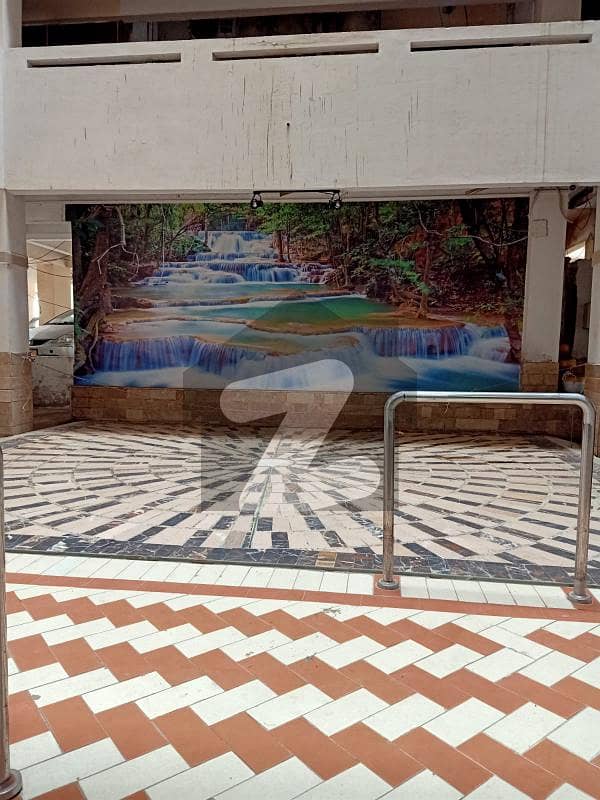 کلفٹن ۔ بلاک 1 کلفٹن,کراچی میں 3 کمروں کا 7 مرلہ فلیٹ 2.4 کروڑ میں برائے فروخت۔