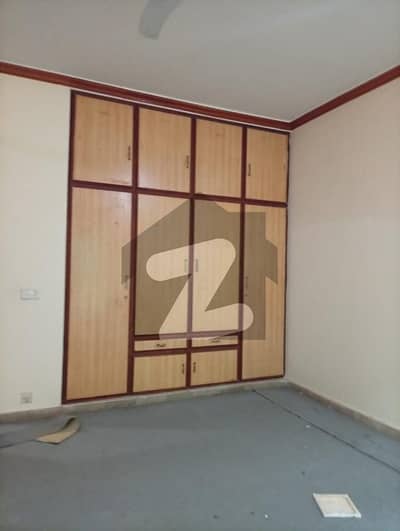 LUXURY 10 MARLA HOUSE FOR RENT WAPDA TOWN PHASE 1