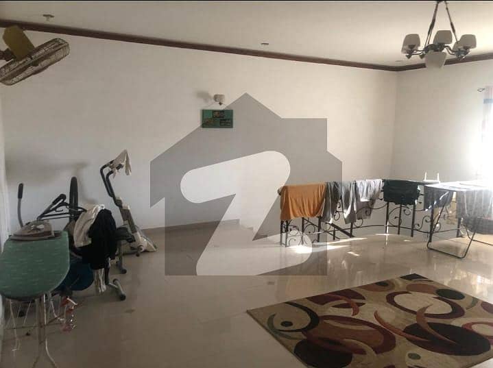 300 Yards Bungalow For Sale Phase 6