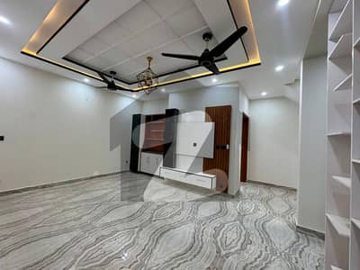 فیصل ٹاؤن فیز 1 فیصل ٹاؤن - ایف ۔ 18,اسلام آباد میں 6 کمروں کا 8 مرلہ مکان 3.75 کروڑ میں برائے فروخت۔ فیصل ٹاؤن فیز 1 فیصل ٹاؤن - ایف ۔ 18,اسلام آباد میں 6 کمروں کا 8 مرلہ مکان 3.75 کروڑ میں برائے فروخت۔