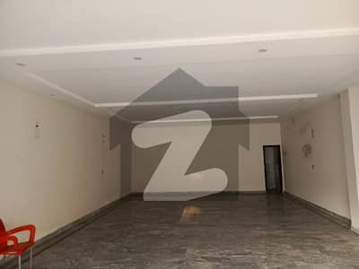 1200 Sqf Commercial OFFICE/Hall Ground Floor Facing Park Canal Road Sunflower J1 For Rent.