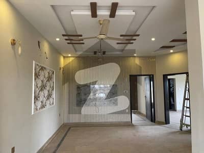 10 Marla Most Beautiful Single story House For sale Block N in khayaban e Amin Lahore