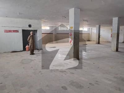 کورنگی انڈسٹریل ایریا کورنگی,کراچی میں 2 کنال گودام 4.5 لاکھ میں کرایہ پر دستیاب ہے۔