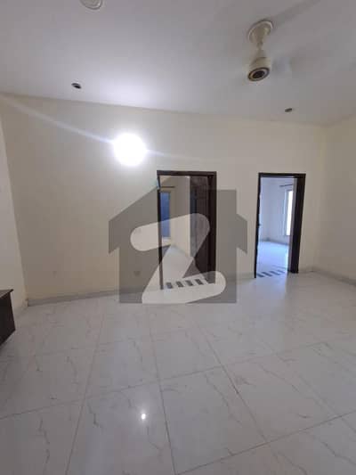 Flat Available In Architect Society For Bachelors And Job Holders Near UCP University
