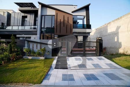 10 Marla Brand New Luxury House For Sale in Lake City