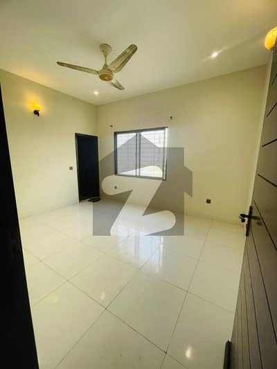 Beautiful Slightly Used 100 Yards Bungalow For Rent 4 Specious Bedrooms With Basement One Small Car Parking