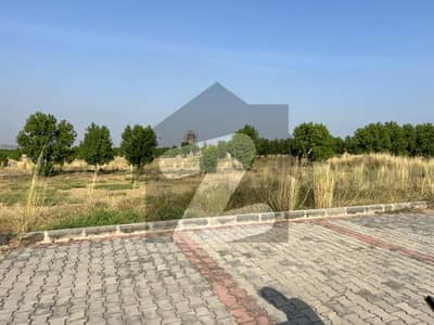 ڈی ایچ اے ویلی - روز سیکٹر ڈی ایچ اے ویلی,ڈی ایچ اے ڈیفینس,اسلام آباد میں 8 مرلہ رہائشی پلاٹ 52.0 لاکھ میں برائے فروخت۔ ڈی ایچ اے ویلی - روز سیکٹر ڈی ایچ اے ویلی,ڈی ایچ اے ڈیفینس,اسلام آباد میں 8 مرلہ رہائشی پلاٹ 52.0 لاکھ میں برائے فروخت۔