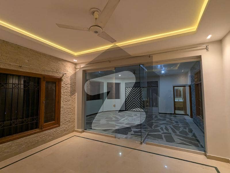 House F. 7 Clients Investor Price W. P 4 Details House F. 7 Clients Investor Price W. P 4 Details